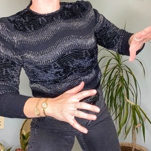 Vintage 80s: Capriccio retro wavy black sweater